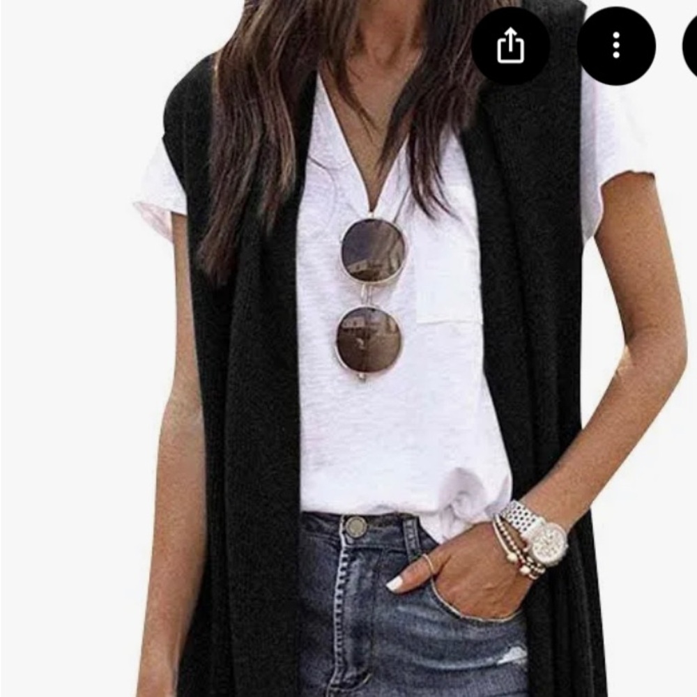 Dynamite Black Sleeveless Vest Blazer
